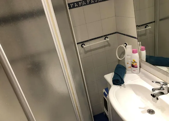 Clasico Y Funcional Vivienda Turistica Centro ビルバオ